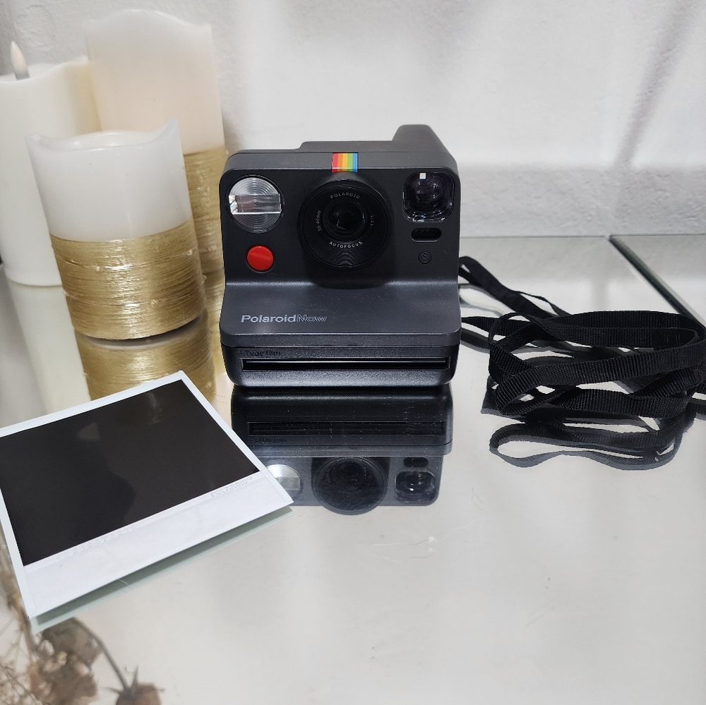 Polaroid Now Camera, black
